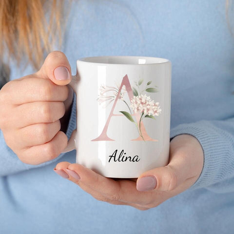 Tasse mit Anfangsbuchstaben