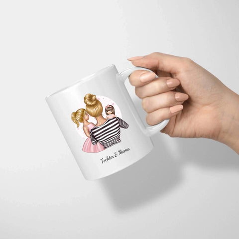 Personalisierte Mama Tasse (Mutter mit Tochter und Spielzeug)