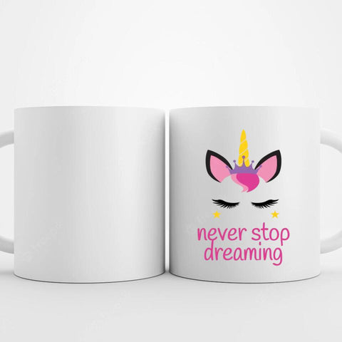 Tasse mit schlafenden Einhorn und englischen Text "never stop dreaming"